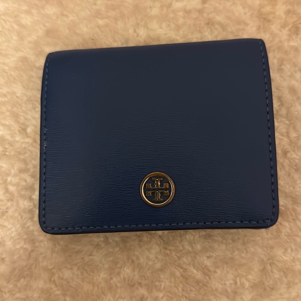 Tory Burch wallet.